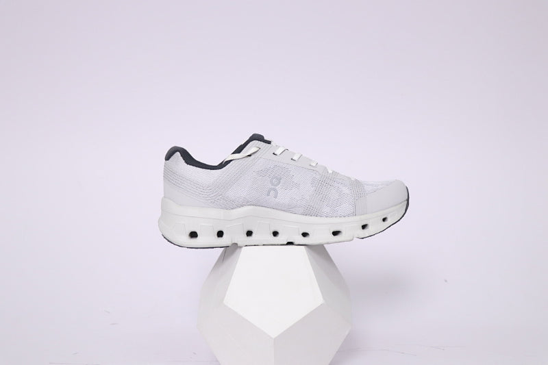 ON Cloudgo Running Shoe