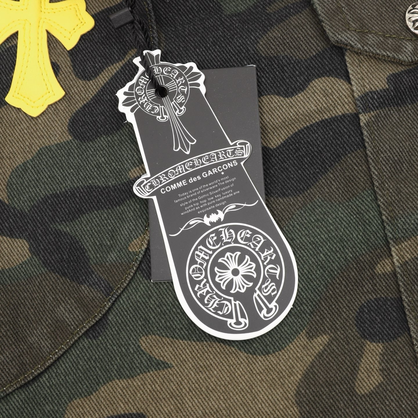 Pantalones cortos de mezclilla con estampado de cruz, nueva edición limitada de Chrome Hearts