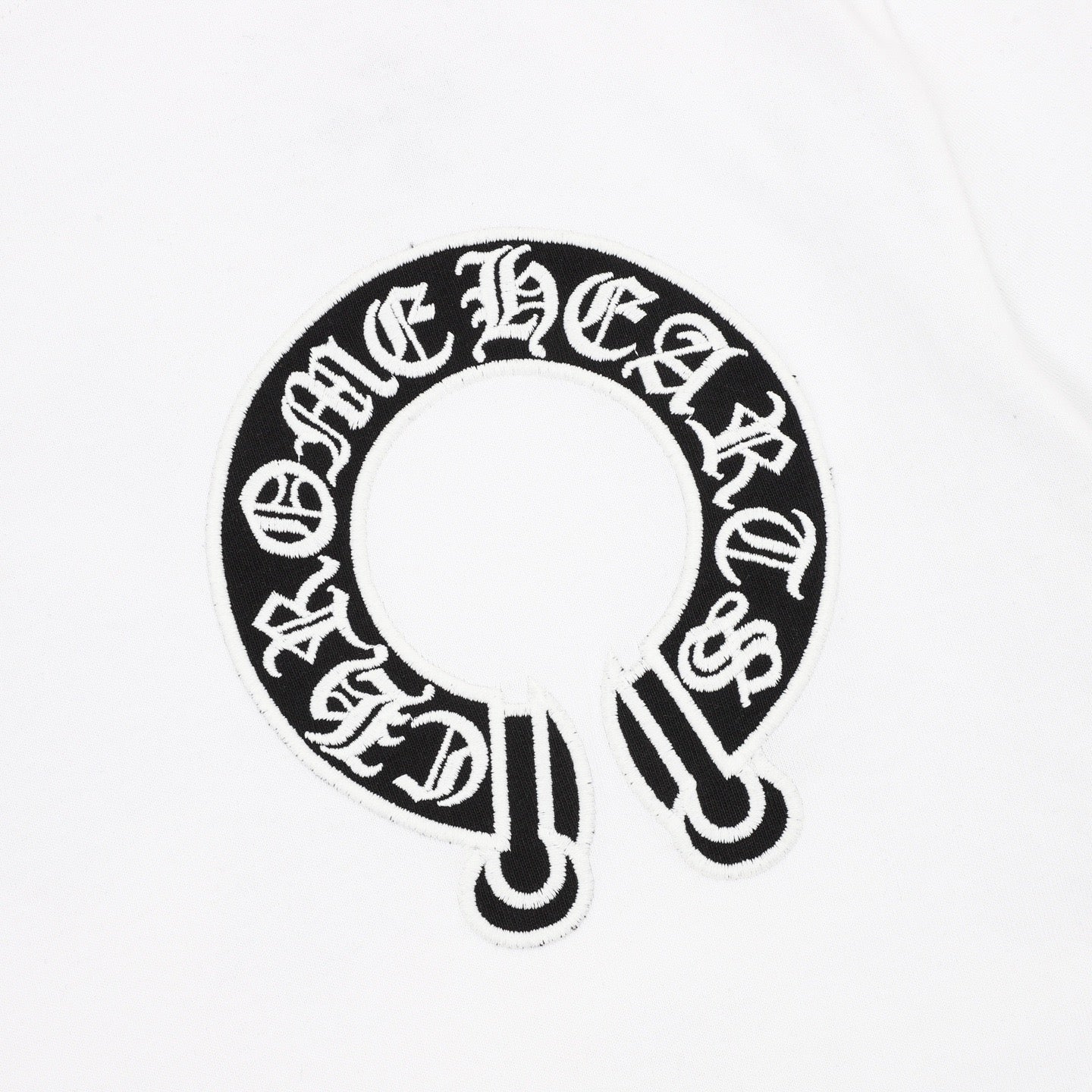 Camiseta de cuello redondo con cruz sánscrita Chrome Hearts