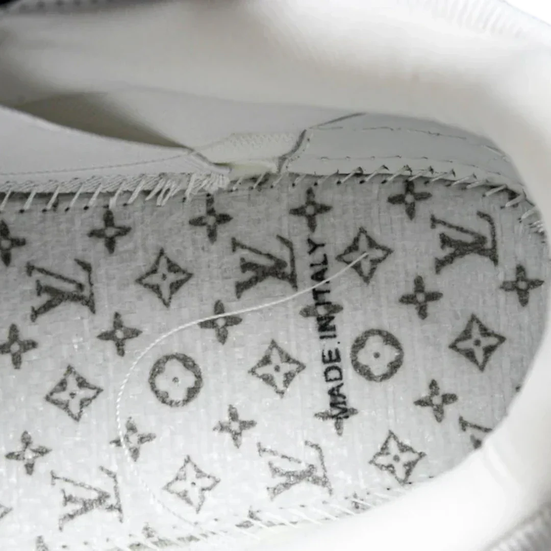 Louis Vuittоп Trainer Maxi 'White Black'
