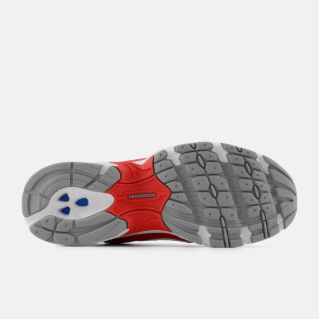 New Balance 530 リフレクション ウィズ ファイヤークラッカー アンド シャドーレッド