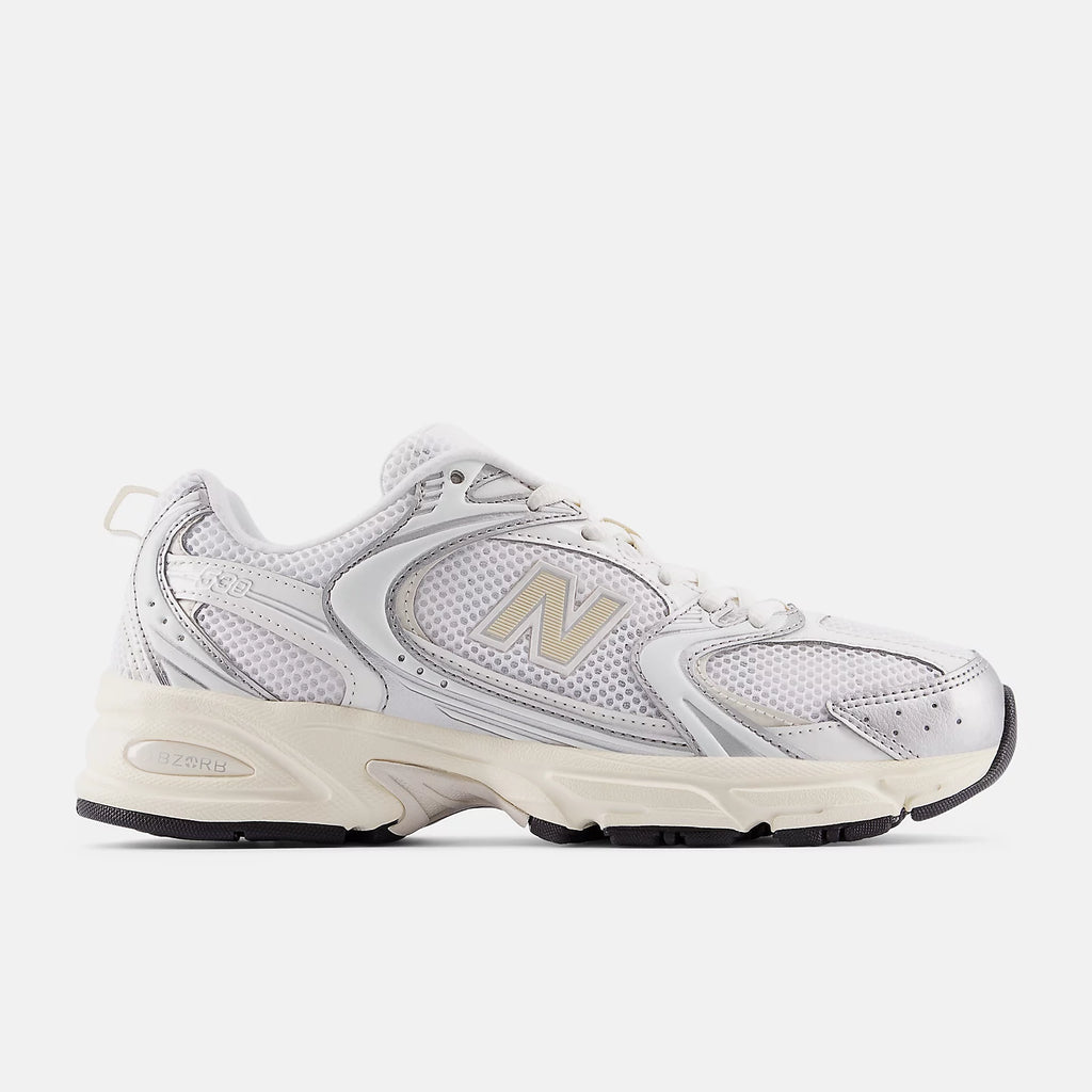 New Balance 530 シルバーメタリック リネン