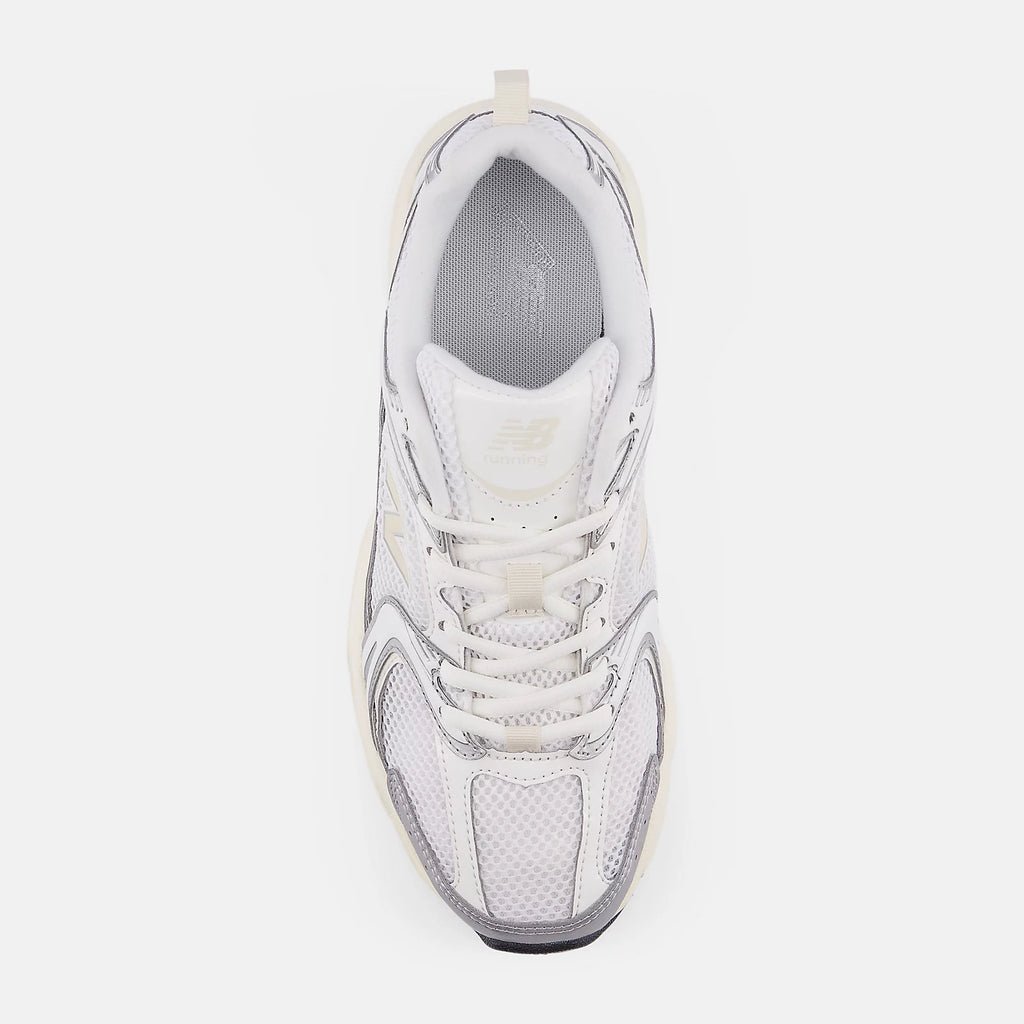 New Balance 530 シルバーメタリック リネン