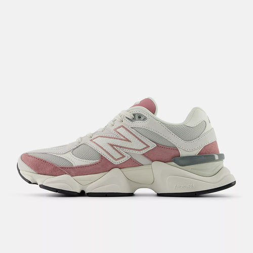 New Balance 9060 ローズウッド with リフレクション