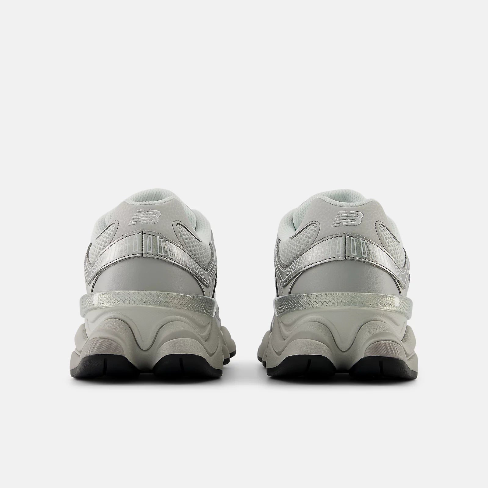 New Balance 9060 RAINCLOUD with TRUFFLE SALT